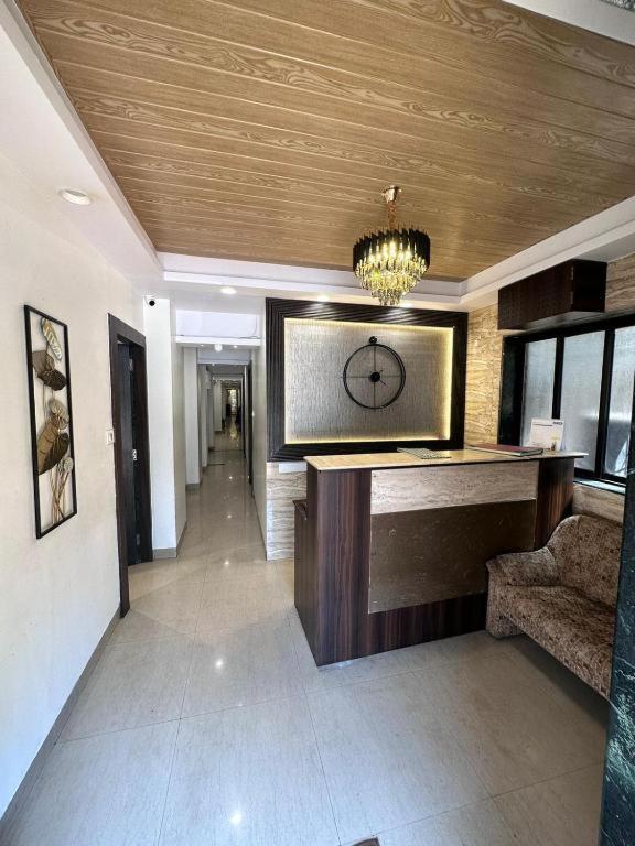 Kalpana Residency - Near Us Embassy Hotel Mumbai  Buitenkant foto