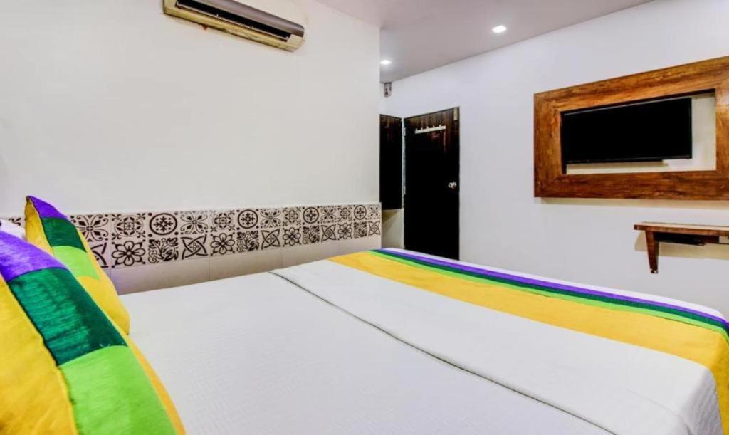 Kalpana Residency - Near Us Embassy Hotel Mumbai  Buitenkant foto
