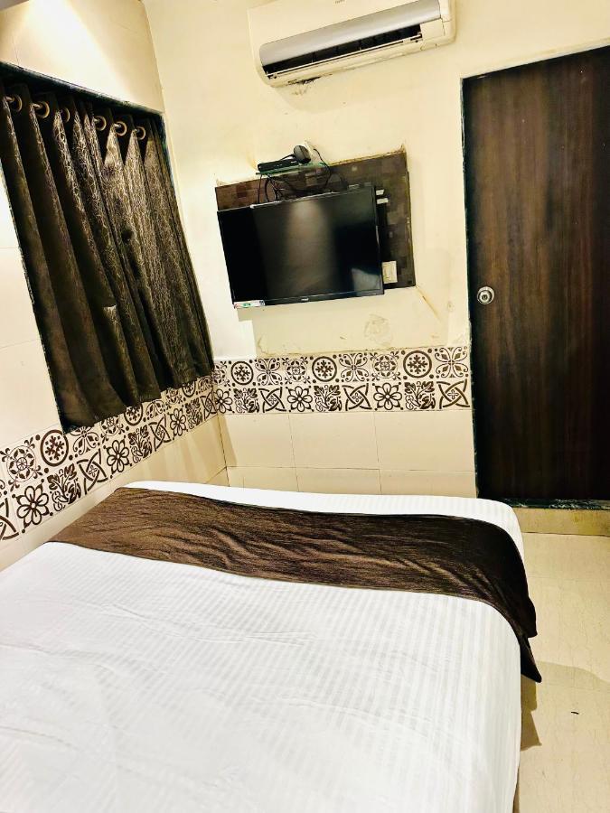 Kalpana Residency - Near Us Embassy Hotel Mumbai  Buitenkant foto